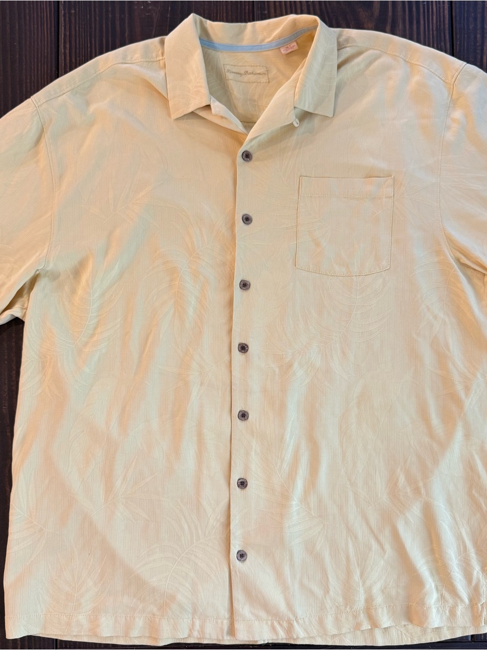Vintage Tommy Bahama 100% Silk Light Yellow Short-Sleeve Button-Up Shirt